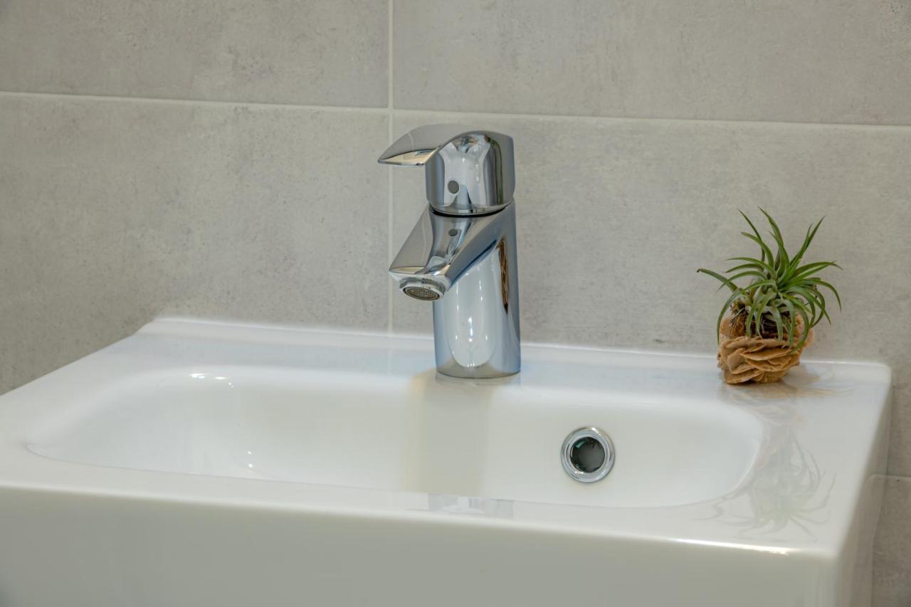 Appartamento Dea House Nesso Esterno foto
