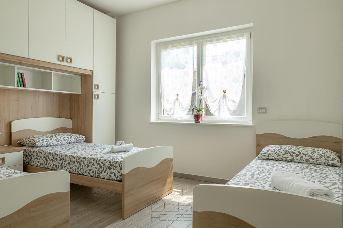 Appartamento Dea House Nesso Esterno foto